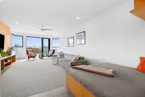 Ocean Golf Course and Parkland Views 250m to Sand - Image 5