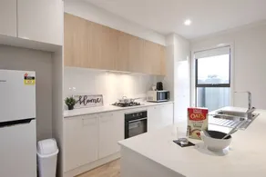 No Stairs Dbl Garage Aircon Woodville North - Image 2