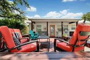 River Hideaway Retreat - Image 4