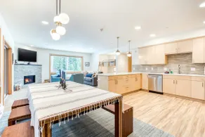 Bright & modern dog-friendly getaway w/ private ba - Image 2