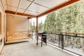 Bright & modern dog-friendly getaway w/ private ba - Image 5