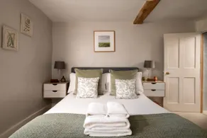 Magnolia Cottage - Chocolate Box Period Property - Image 3