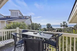 BEST Resort Location! Oceanview! Community Pool! Walk to Amenities! - Image 2