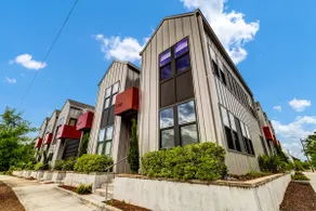 Modern Flat - Downtown - Image 2