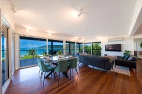 49 On Airlie - Airlie Beach - Image 3