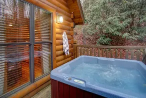*Beautiful 2BR Pet-friendly Cabin! Hot Tub + WIFI* - Image 2