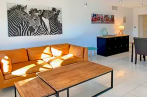 Bright Flat In The Heart Of Saint Tropez - Image 3