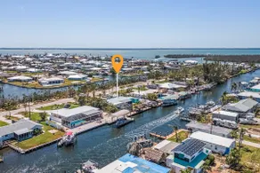Tropical Paradise! Gorgeous 3/3 Pool Home! - Image 3