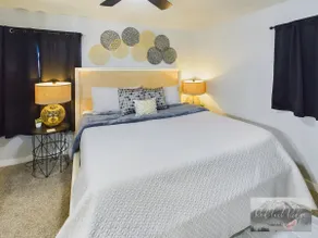 Downtown Classic Home in Historic Albany - Image 2