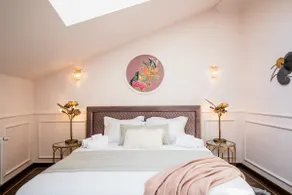 Old Town Luxury Suites with Balcony - Image 3