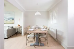 Superior house for 6 near beach w parking garden - Image 4