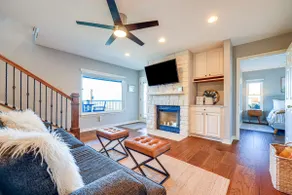 Canyon Lake Retreat w/ Hot Tub, Decks & Lake Views - Image 2