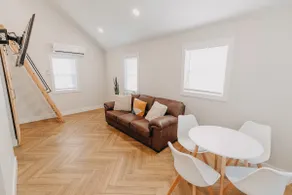 The Loft w/outdoor fire pit - Image 2