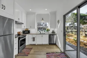 The Homestead Carriage House - Image 3
