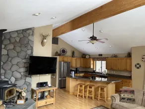 Hot tub, SHARC passes, A/C, bikes + quiet Sunriver location near river/trails - Image 3