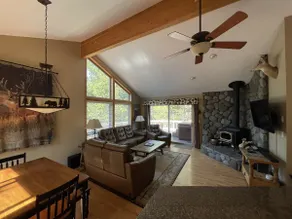 Hot tub, SHARC passes, A/C, bikes + quiet Sunriver location near river/trails - Image 4