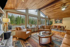Miracle Mountain Lodge: 2 bedroom riverfront w/ hot tub, mountain view, WIFI, fireplace - Image 4