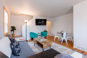 Stylish & Spacious Royal Oak Getaway! - Image 5