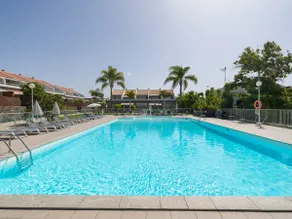 House with pool an beach walking distance - Image 5