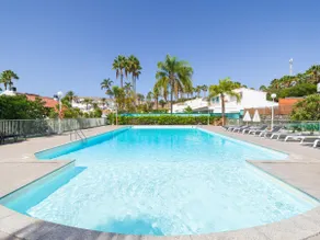 House with pool an beach walking distance - Image 2