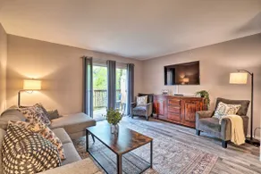 Modern Condo w/ Deck ~ 7 Mi To Branson Landing! - Image 5