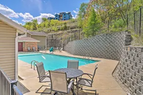 Modern Condo w/ Deck ~ 7 Mi To Branson Landing! - Image 3