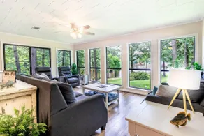 Lakefront 3BR with Bunkhouse and Kayaks, Rowboat Included - Image 5