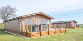 2 Bedroom Sleeps 4 Lodge-Smart Tv-Hot tub-Dogs Ok - Image 4