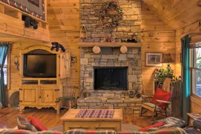 Lake Lure Log Cabin w/fire pit and hiking nearby - Image 4