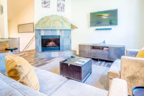 Downtown Hailey Condo Steps to Bike Trail & Park - Image 2