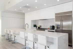 Urban Art Loft - Historic DT Phoenix-chefs Kitchen - Image 2