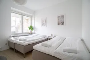 1BR Penthouse with Sauna & Rooftop Terrace - Image 3