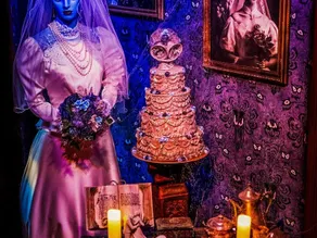 15 Min to DISNEY•HotTub•Haunted Mansion Inspired - Image 4