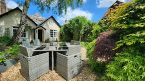 Horseshoe Lodge - Image 2