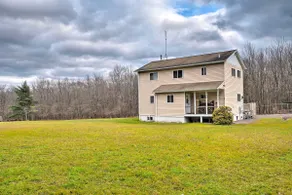 Private Hot Tub & Fireplace: Poconos Home! - Image 3