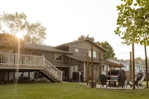 Bluffview on the River with a hot tub sauna pool table and more - Image 4