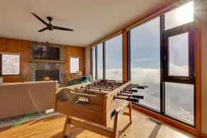 Views & Hot Tub! Beech Mtn 'Sky Barn Retreat' - Image 5