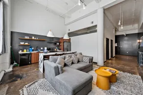Industrial Loft 3 min to Hillman Cancer Center Sle - Image 3