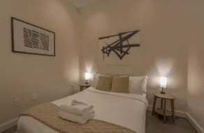 Downtown Loft | Walk Anywhere | Ideal for Nurses! - Image 3