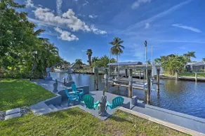 Pool, Dock, Game Room: Cape Coral Canal Home - Image 2