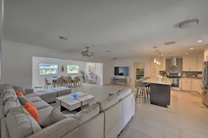 Pool, Dock, Game Room: Cape Coral Canal Home - Image 4