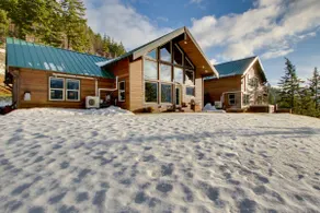Shared Game Room: Dazzling Cle Elum Home - Image 2
