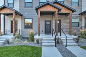 Modern Mountain Escape Near Slopes, Lakes & Trails - Image 3