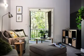 Lucini Two -outdoor deck with bush views - Image 4
