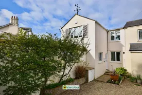 The Cottage a superb family coastal retreat - Image 2