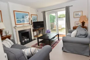 The Cottage a superb family coastal retreat - Image 3