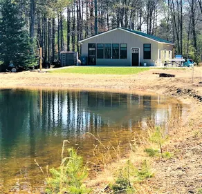 In The Woods - Pet Friendly Waterfront - Image 4