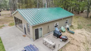 In The Woods - Pet Friendly Waterfront - Image 3