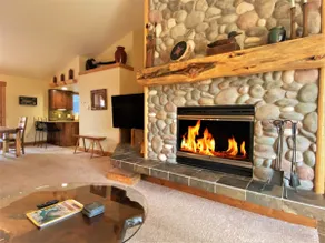 Authentic Montana Mountain Hideaway - Image 2