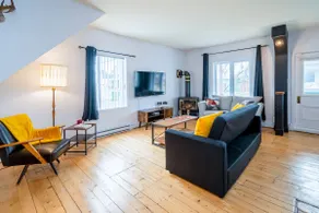 5CH | Spa + Fireplace + Smart TV | 6mins Massive - Image 4